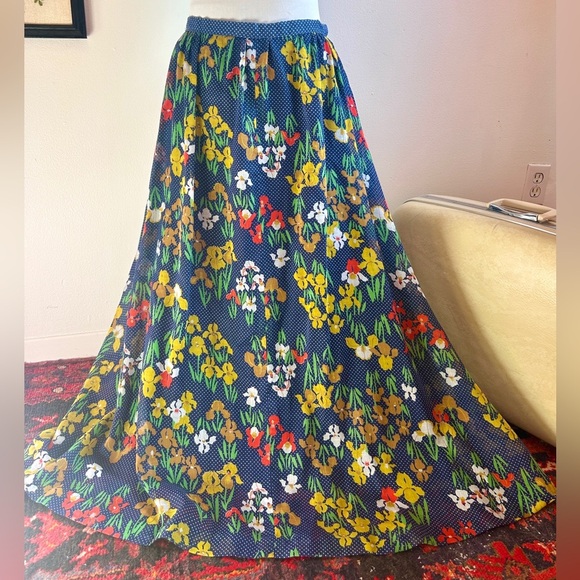 Vintage 1970s Navy Floral Maxi Skirt Cotton Blend A-Line Boho Cottagecore Skirt - Picture 4 of 9